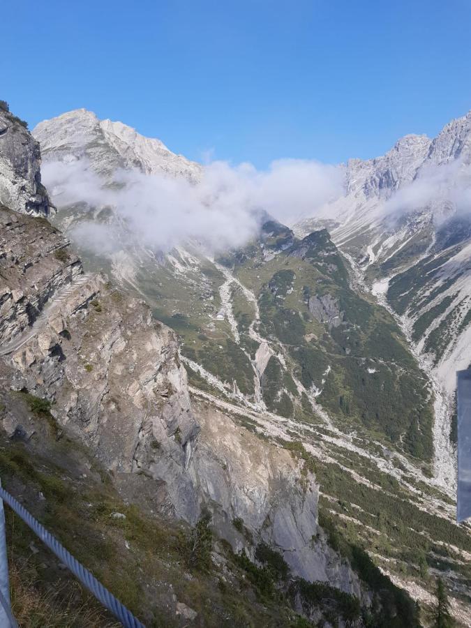 Haus Agerer Fewo 2. Stock Tarrenz Buitenkant foto