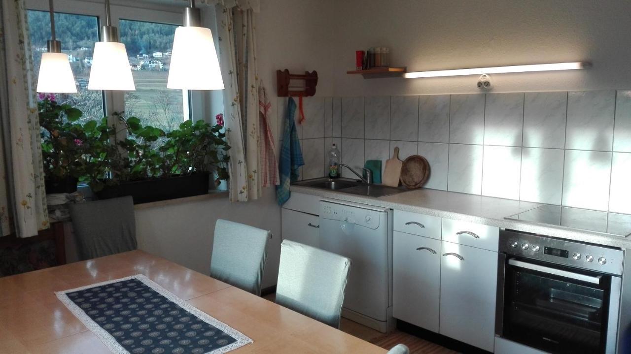 Haus Agerer Fewo 2. Stock Tarrenz Buitenkant foto