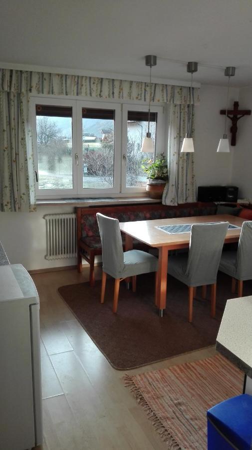 Haus Agerer Fewo 2. Stock Tarrenz Buitenkant foto