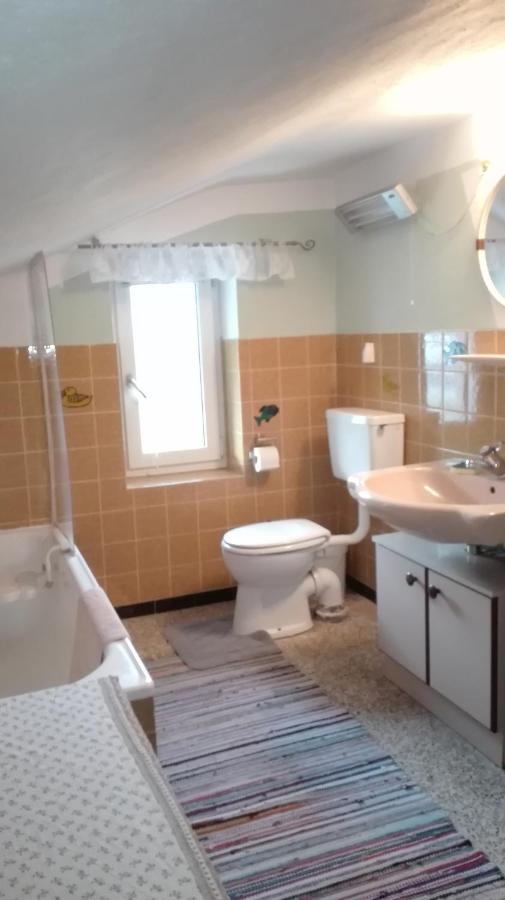 Haus Agerer Fewo 2. Stock Tarrenz Buitenkant foto